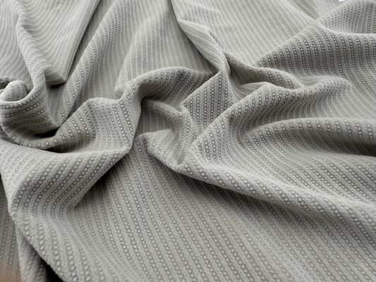 210-280gsm माइक्रो इलास्टिक मखमली पॉलिएस्टर फैब्रिक, जो ड्रेसेस के लिए एकदम सही है