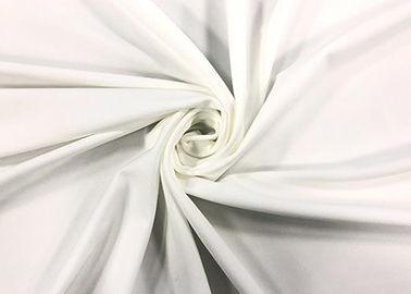 सफेद अंडरवियर कपड़े 170GSM 84% पॉलिएस्टर 16% स्पैन्डेक्स उच्च लोच